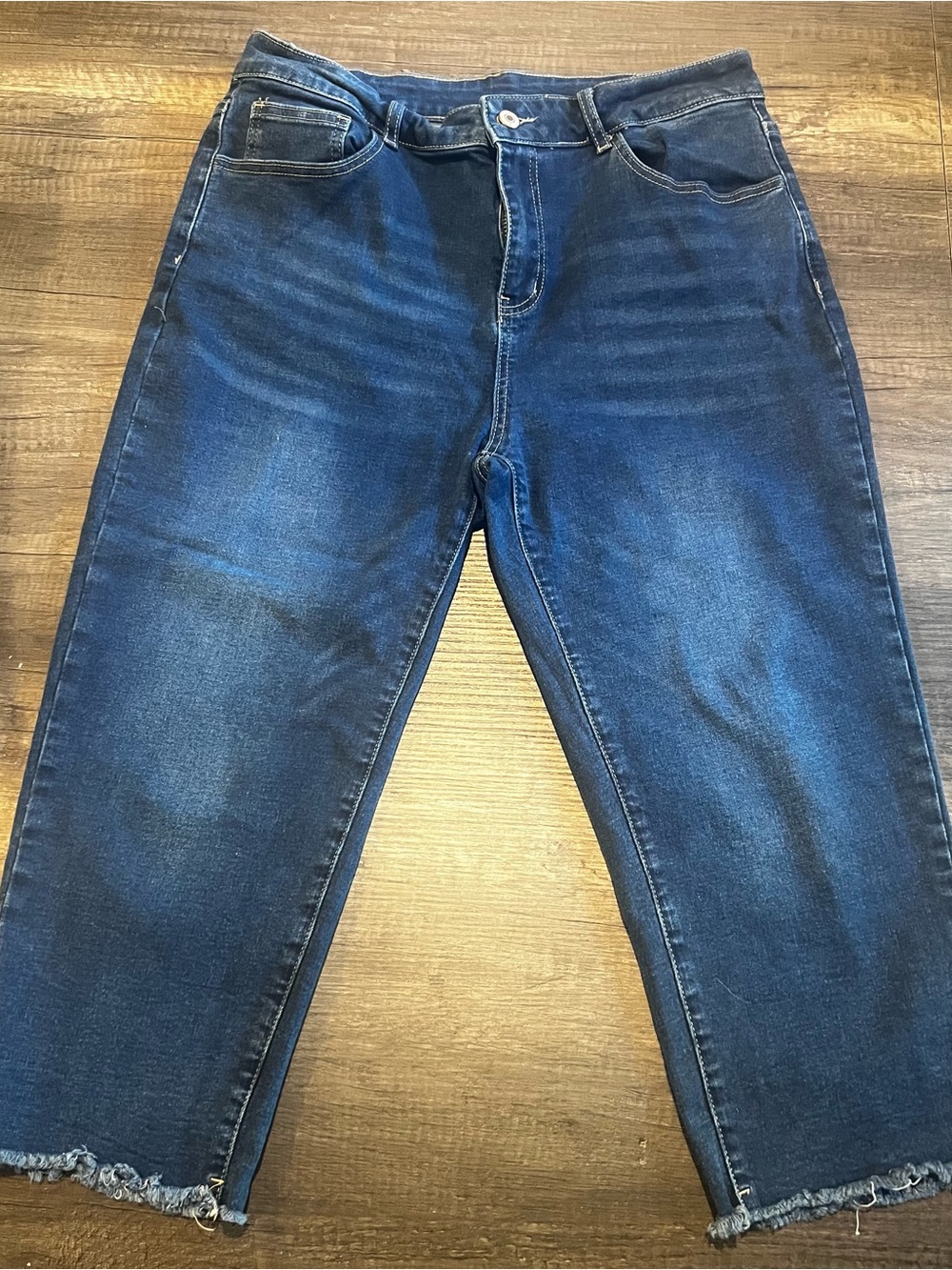 Dark Wash Cropped Raw Hem Jeans | Women’s Size 14 | Stretch Denim